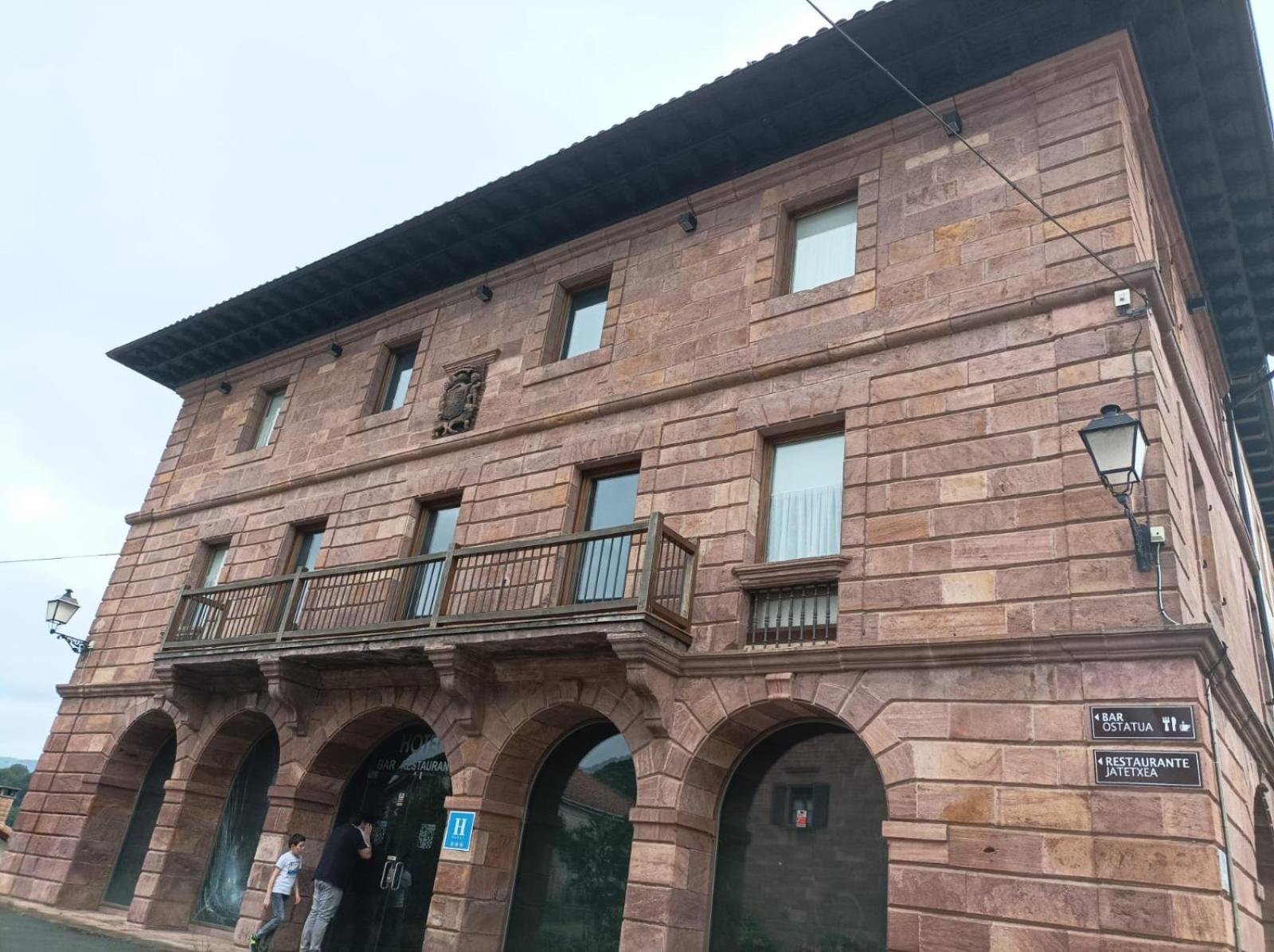Hotel Jauregi Borda Maya del Baztán Eksteriør bilde